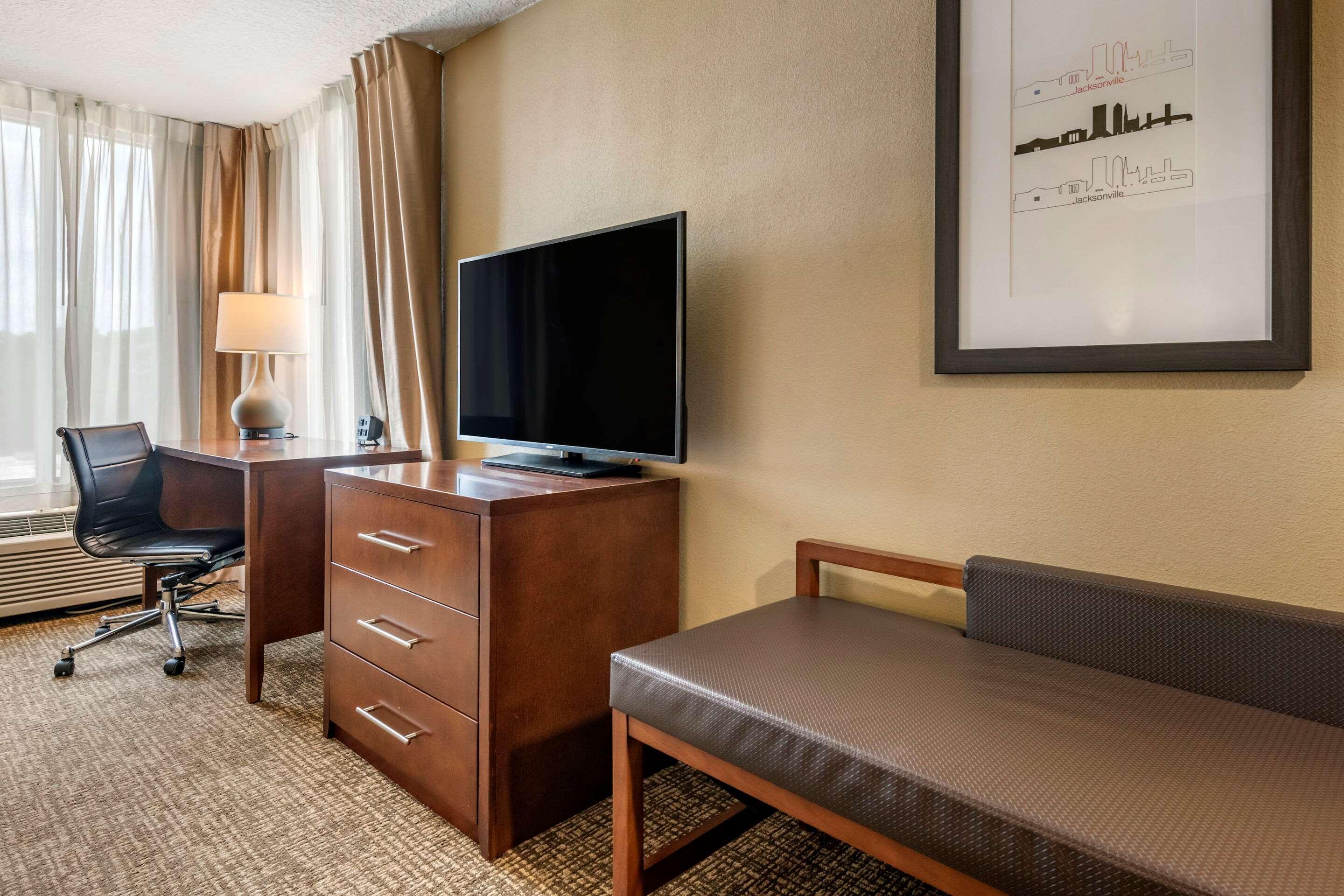Comfort Suites Baymeadows Near Butler Blvd Jacksonville Exteriör bild