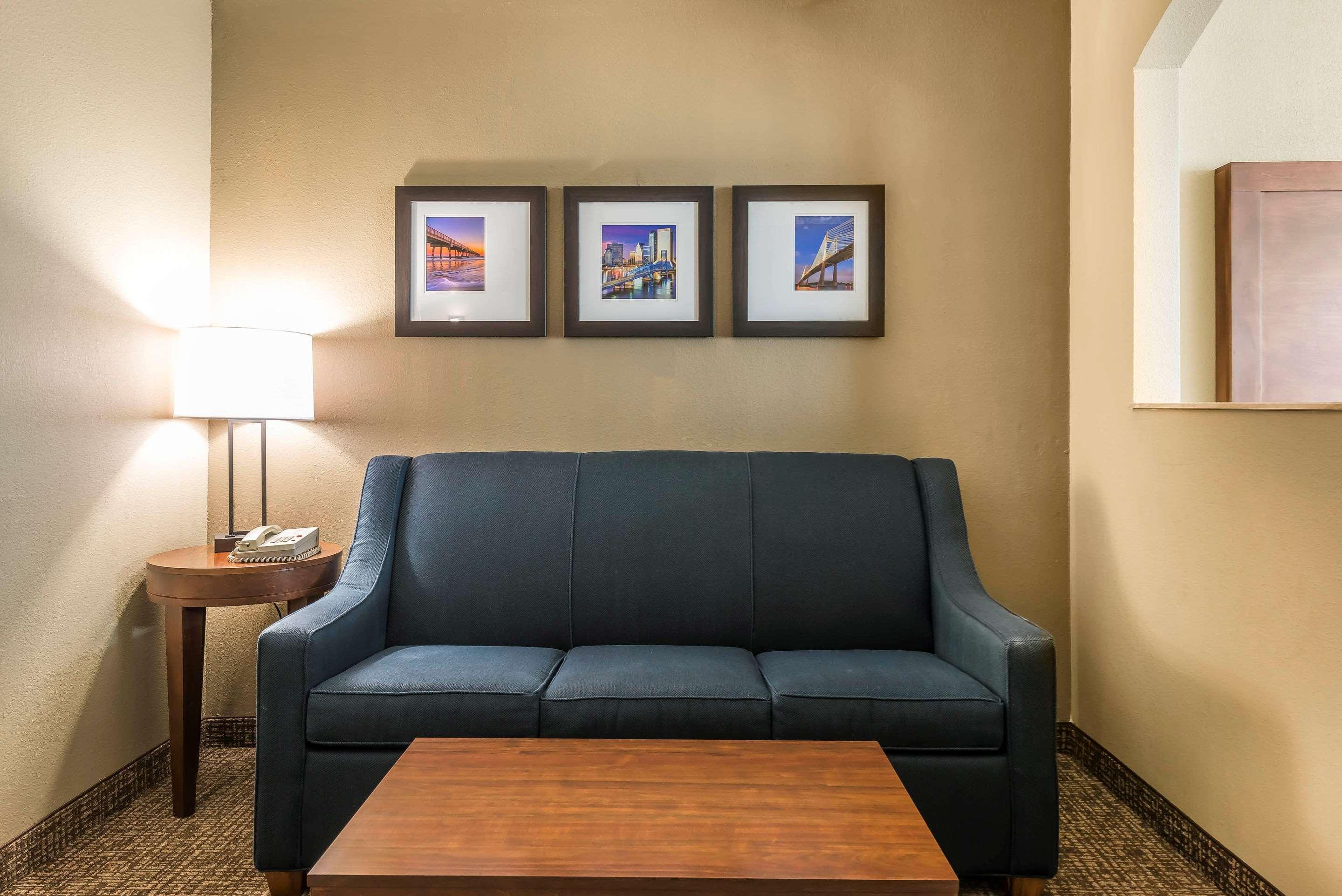 Comfort Suites Baymeadows Near Butler Blvd Jacksonville Exteriör bild