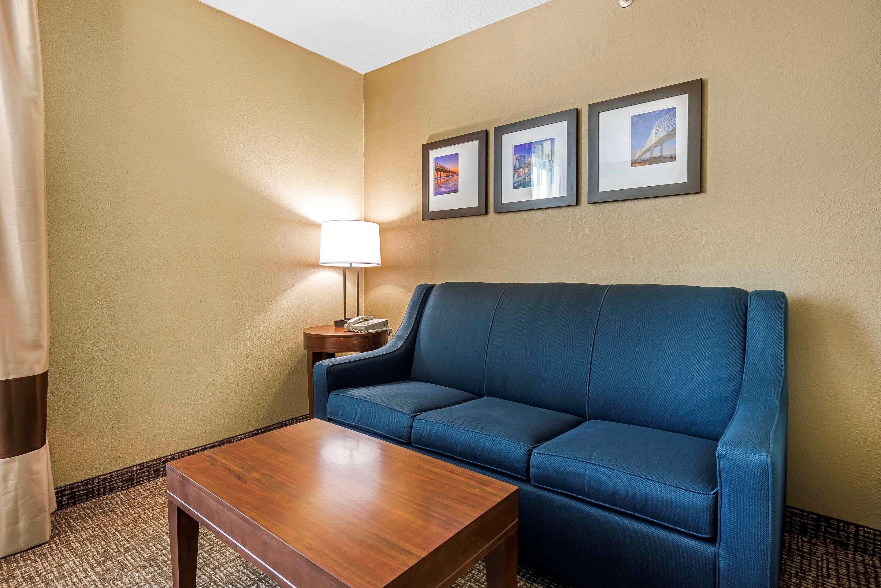 Comfort Suites Baymeadows Near Butler Blvd Jacksonville Exteriör bild