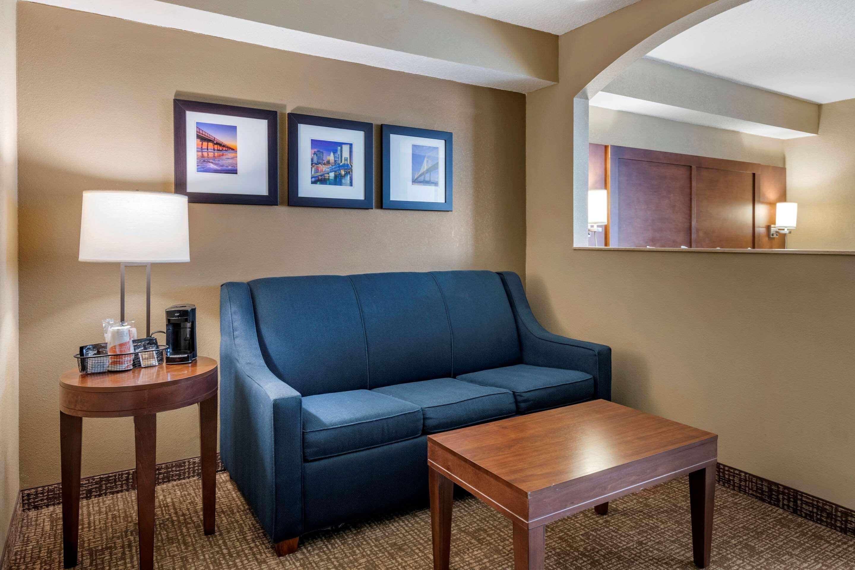 Comfort Suites Baymeadows Near Butler Blvd Jacksonville Exteriör bild