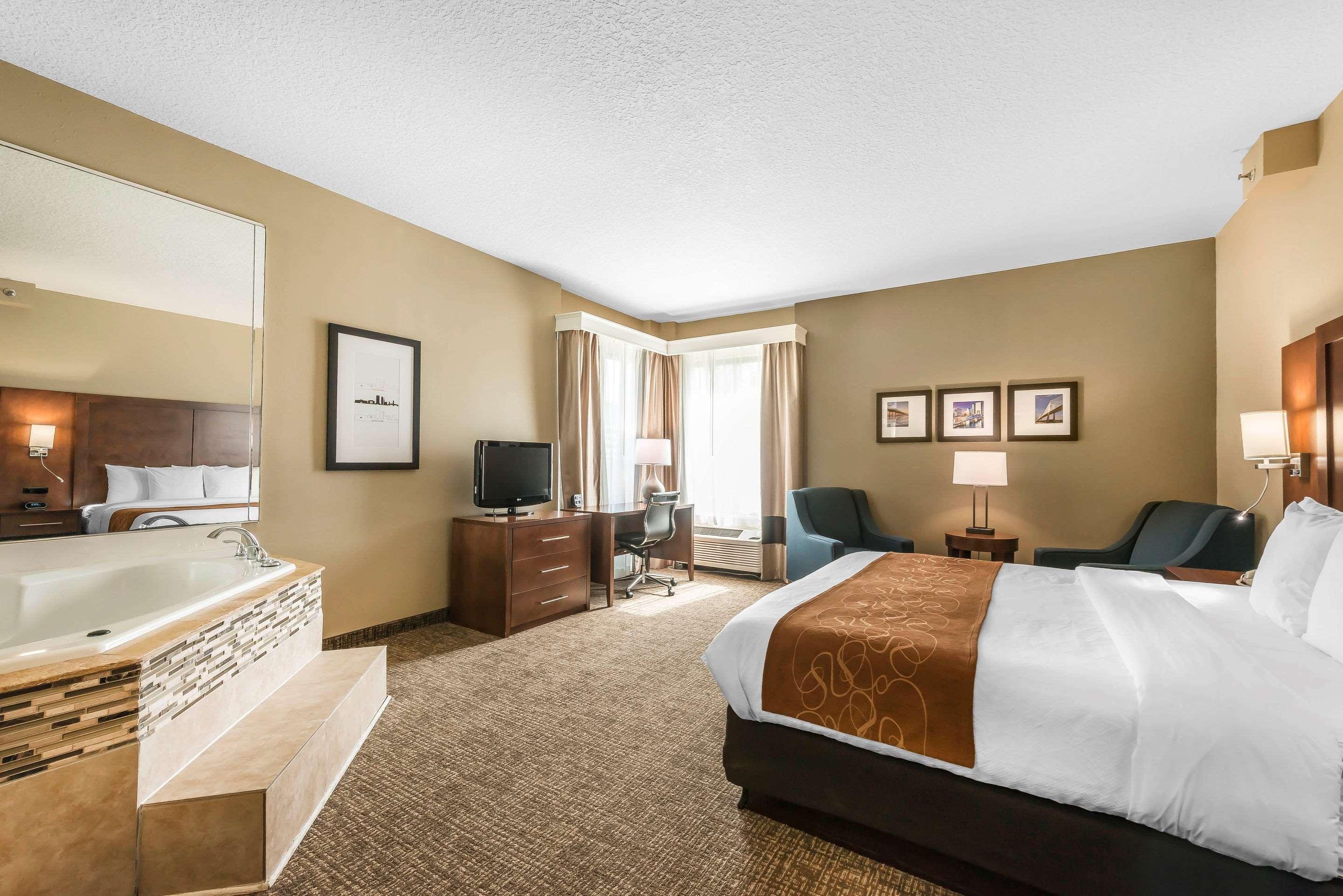 Comfort Suites Baymeadows Near Butler Blvd Jacksonville Exteriör bild
