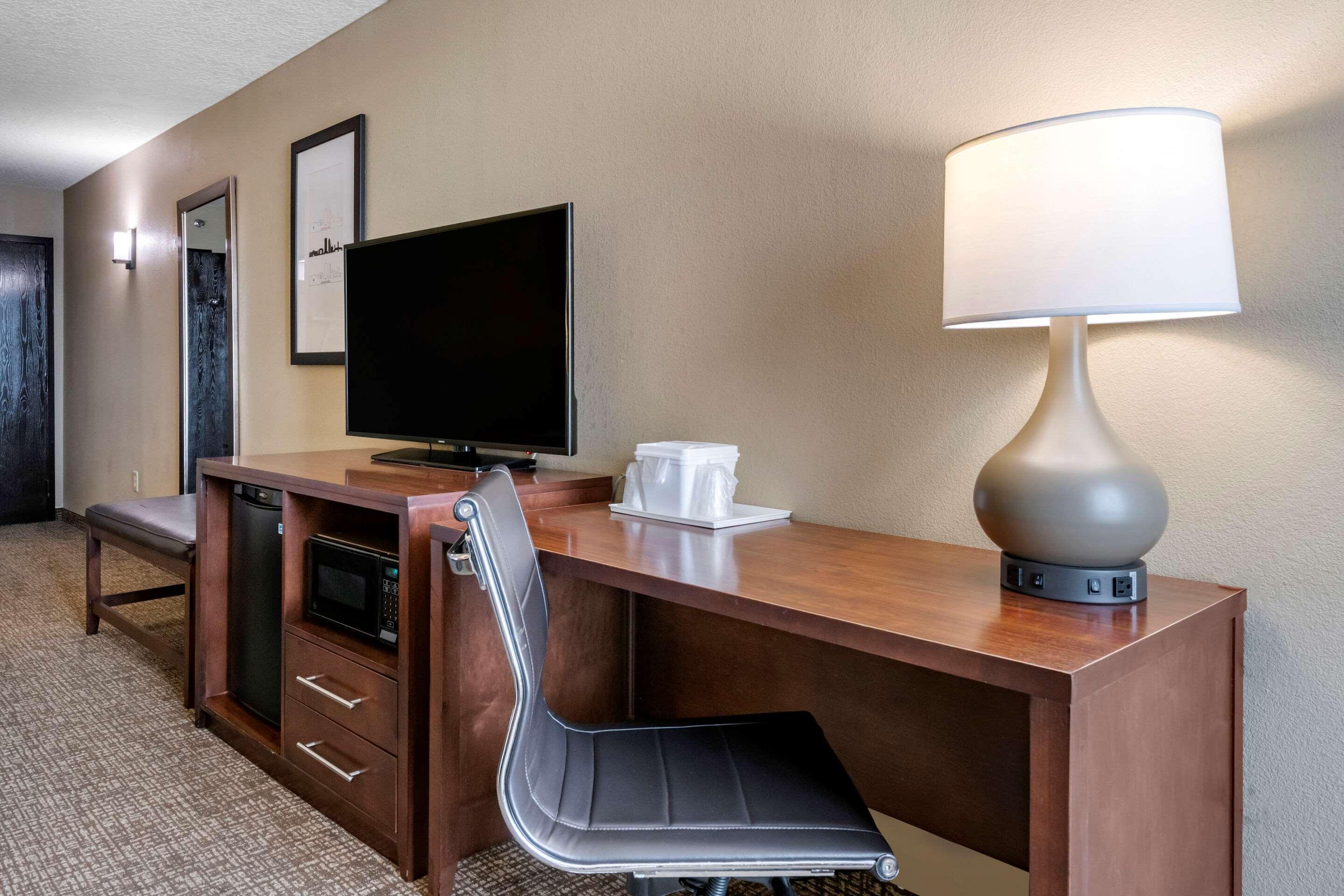 Comfort Suites Baymeadows Near Butler Blvd Jacksonville Exteriör bild
