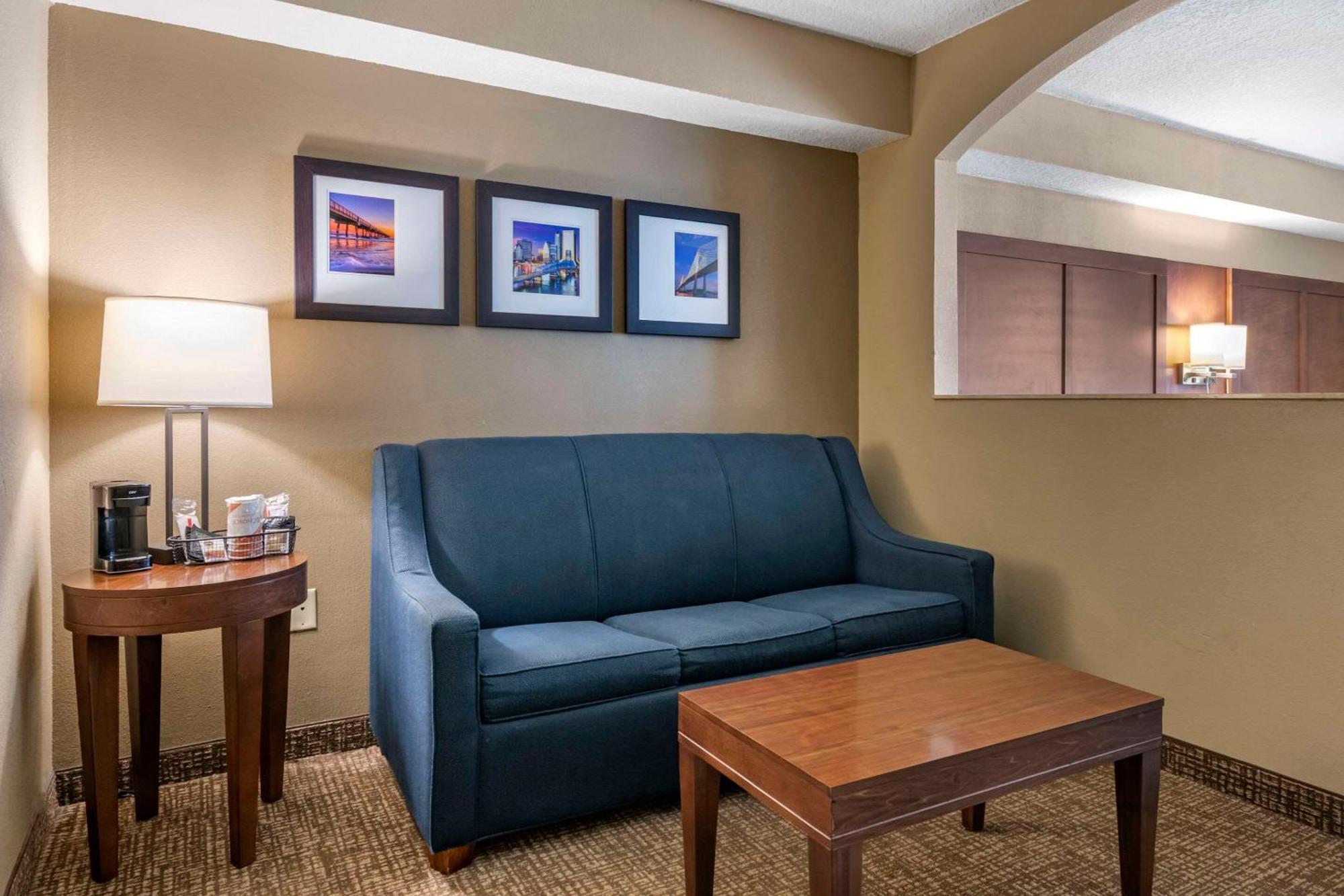 Comfort Suites Baymeadows Near Butler Blvd Jacksonville Exteriör bild