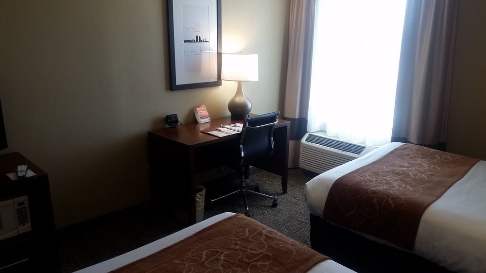 Comfort Suites Baymeadows Near Butler Blvd Jacksonville Exteriör bild